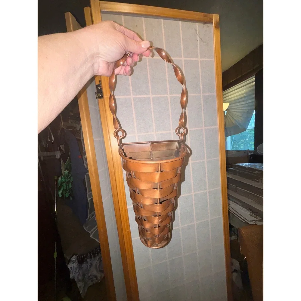Vintage Copper Woven Metal Hanging Wall Basket Planter Twisted Handle 15.5in